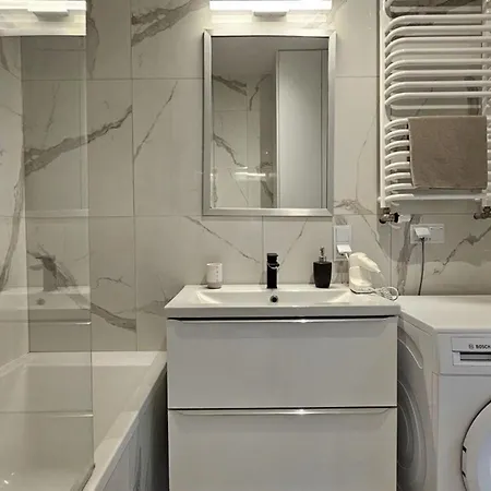 Tasmowa Superb Tasmowa * Warszawa